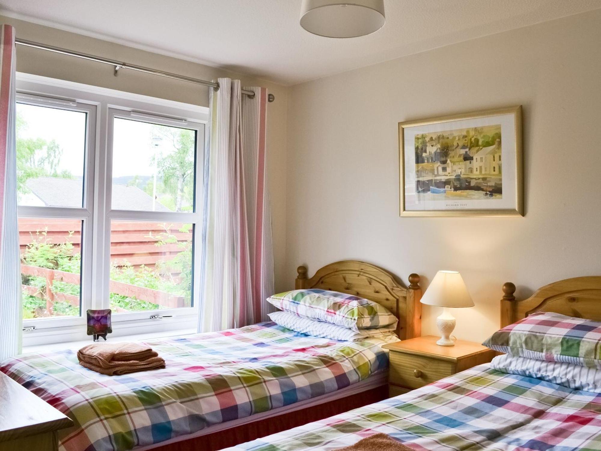 Glenrothay Villa อาวีมอร์ ภายนอก รูปภาพ